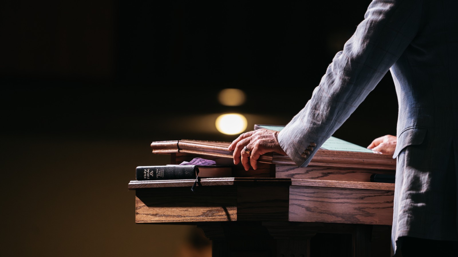 Best Bible Gateway Plus Resources for Pastors and Bible Teachers