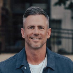 Gary Thomas