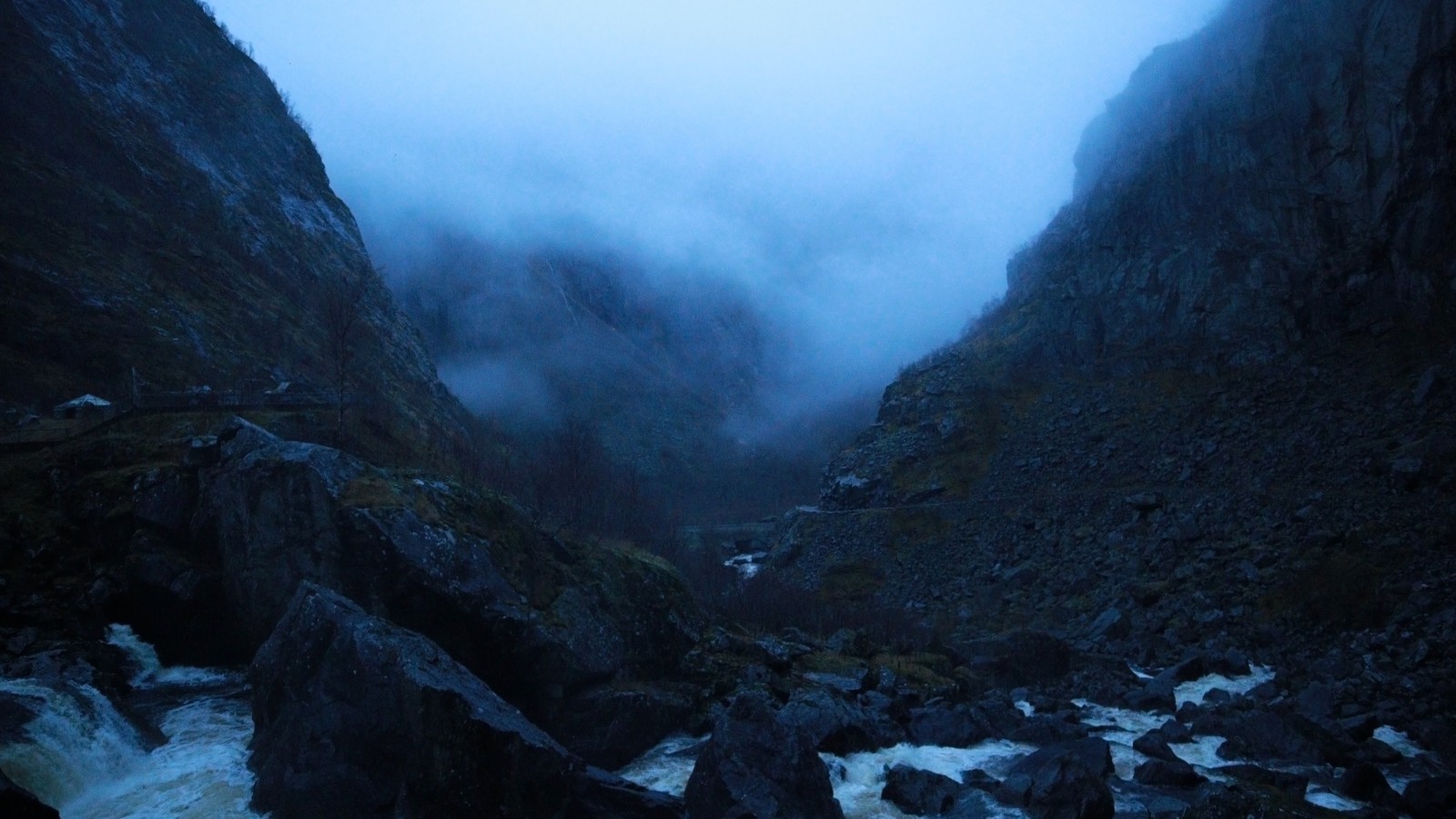 What to Do in a Valley: 5 Biblical Practices for Difficult Seasons